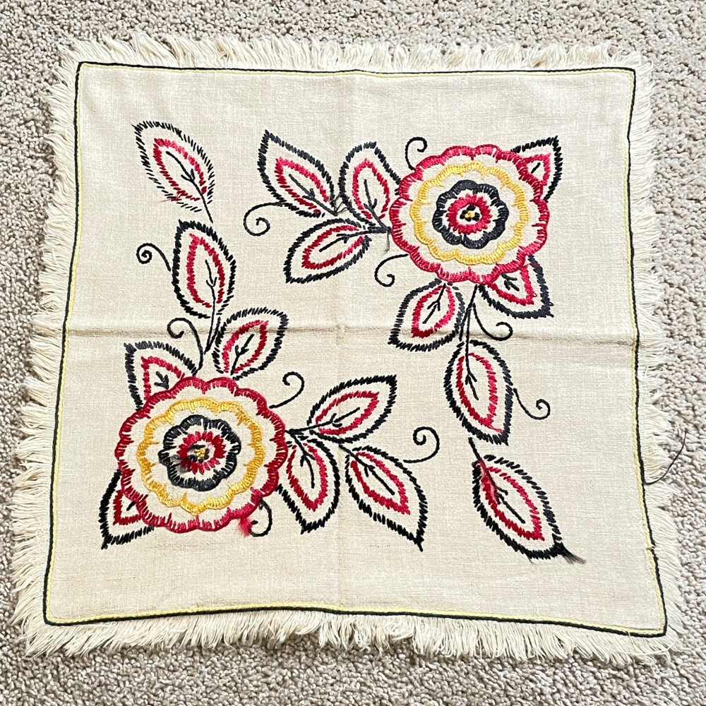 Vintage Linen Textile Table Cover Doily Folk Art Embroidered